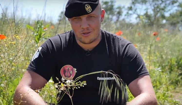 Історія офіцера Вадима Сухаревського, який першим у зоні АТО відкрив вогонь по найманцях РФ. ВІДЕО