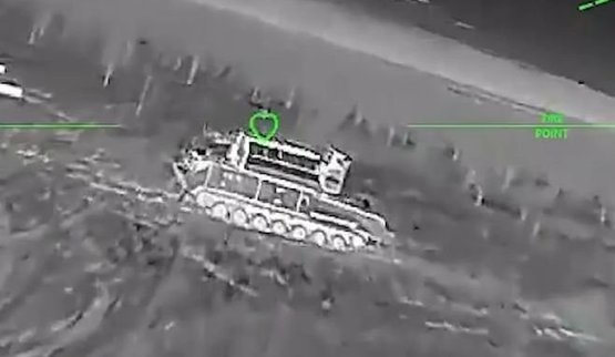 Ворожий ЗРК "Тор-М1" збив два українські дрони, але був знищений третім. ВIДЕО