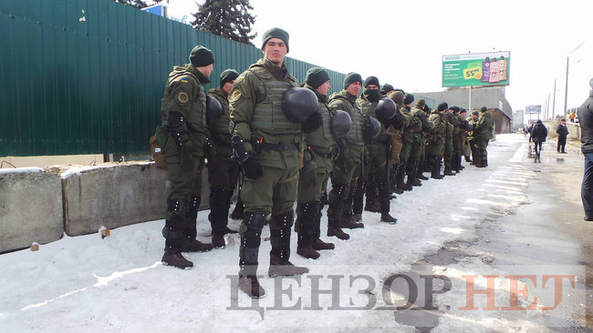 Nationalists block police raiding Kyiv-based ATEK plant 14