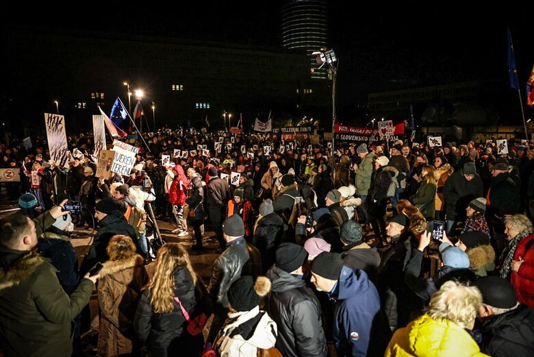 У Братиславі протестували проти проросійської політики Фіцо