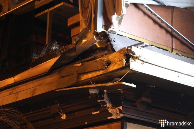 Unidentified persons shelled Kyiv-based office of Kyivmiskbud developer 03