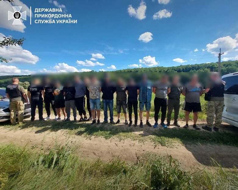 17 ухилянтів намагалися групами втекти до Молдови