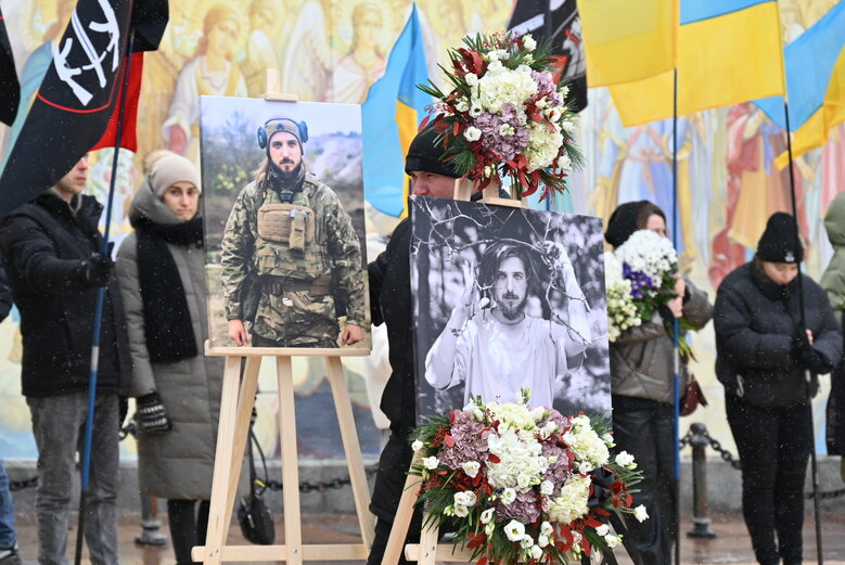 Farewell to warrior and poet Maksym Kryvtsov was held in Kyiv 01