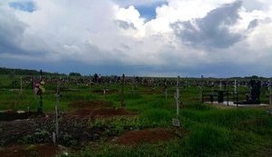 Репортаж із кладовища бойовиків "Новоросії": "Навіть у поминальний день тут порожньо. Рідні багатьох бійців - за сотні й тисячі кілометрів звідси, приходити нікому"