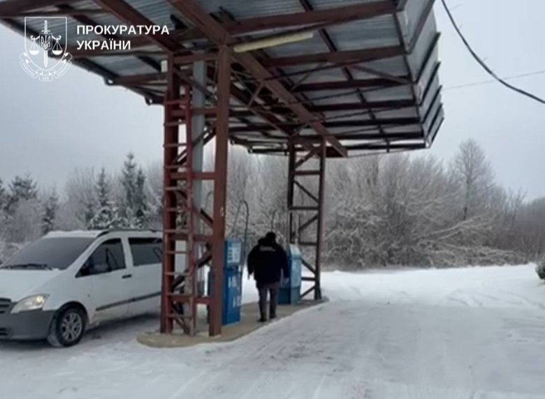 У двох областях викрили мережу підпільних АЗС