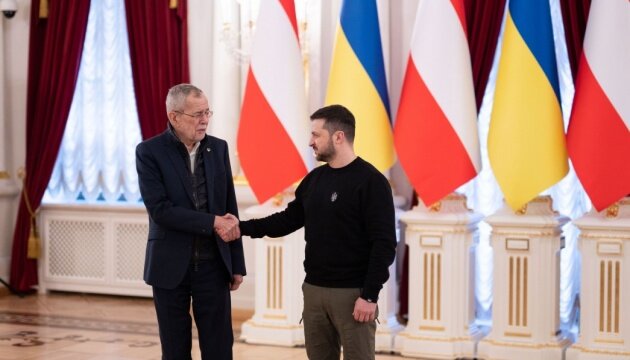 Volodymyr Zelensky and Alexander Van der Bellen