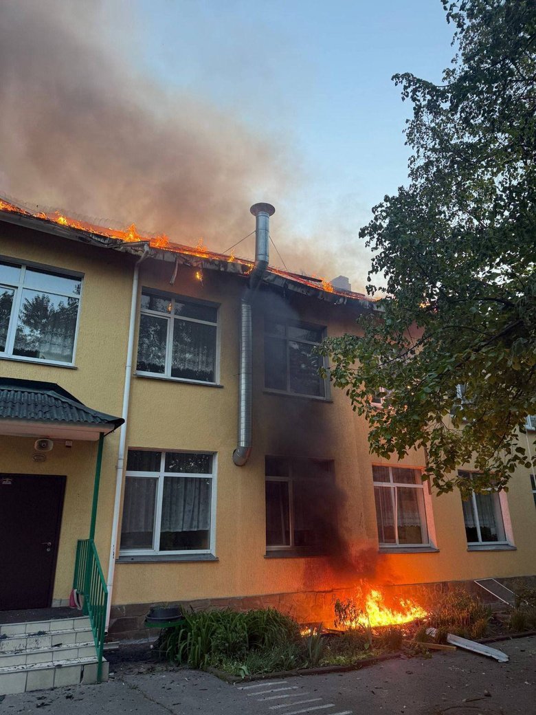 Нічна атака дронів на Київщину: у Фастівському районі пошкоджено дитсадок і житло