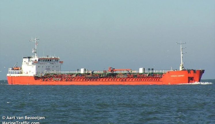 Война за бензин: пираты южных морей и разбойники северных труб