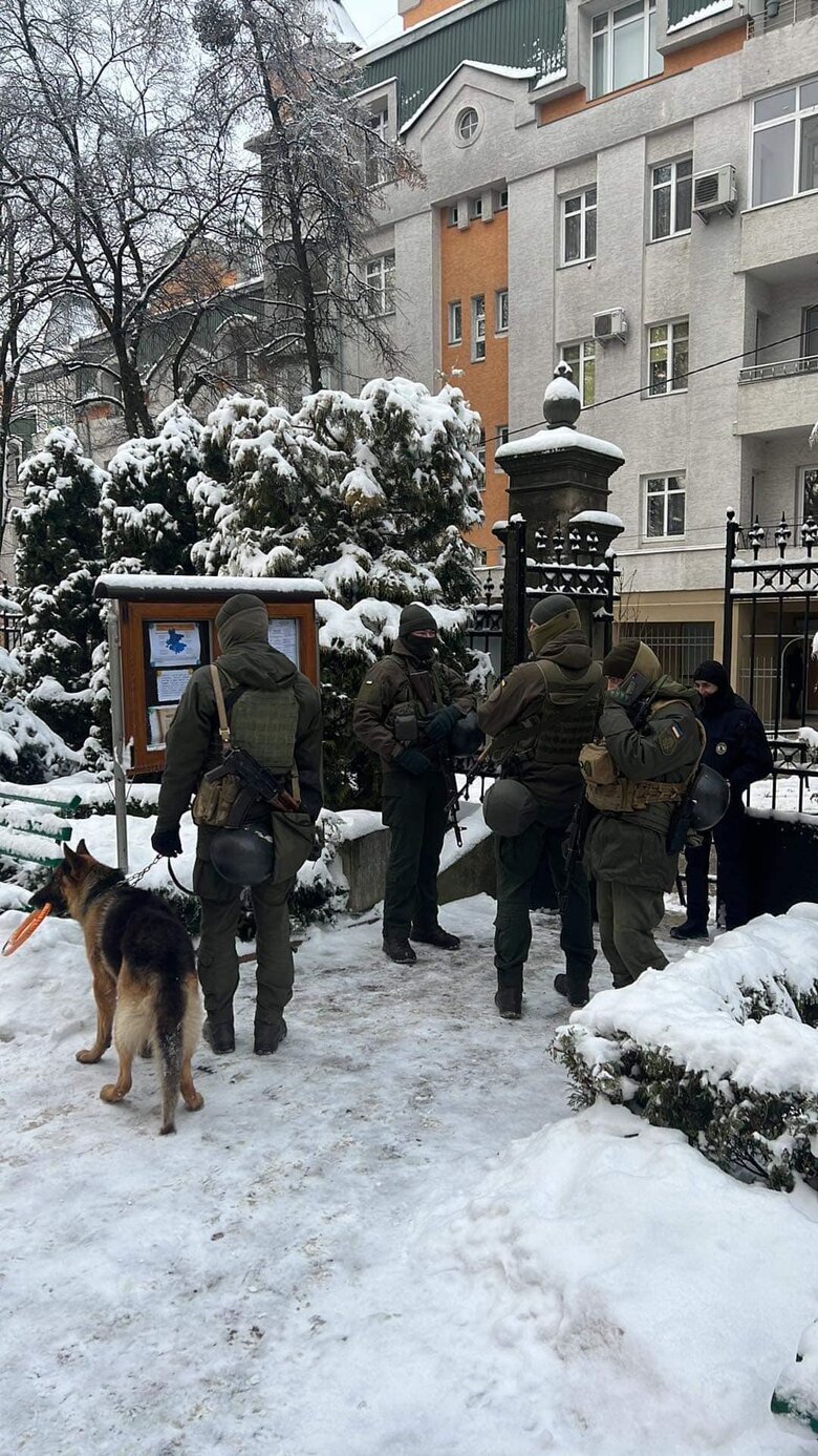 SSU conducts search in cathedral of UOC MP in Lviv 03