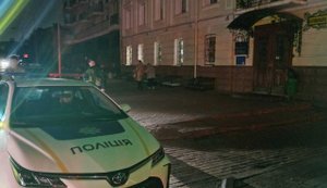 "Радіомаячок" виявили біля приймальні Коордштабу у Києві: на місці працюють правоохоронці. ФОТОрепортаж