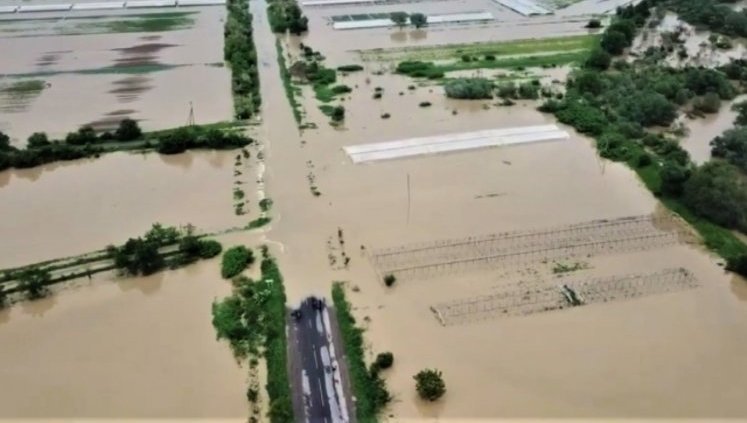 Italy sends aid to flood-affected regions in western Ukraine