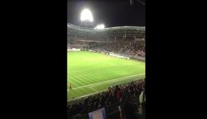 Полный стадион в Беларуси пел песню "Путин - ху#ло!" и скандировал "Слава Украине" весь матч отбора Евро между сборными Беларуси и Украины. Грандиозное антипутинское ВИДЕО