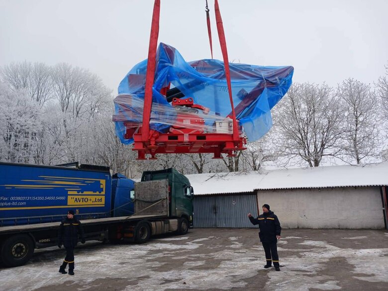 South Korea handed over 10 demining vehicles to SESU (State Emergency Service of Ukraine) 06