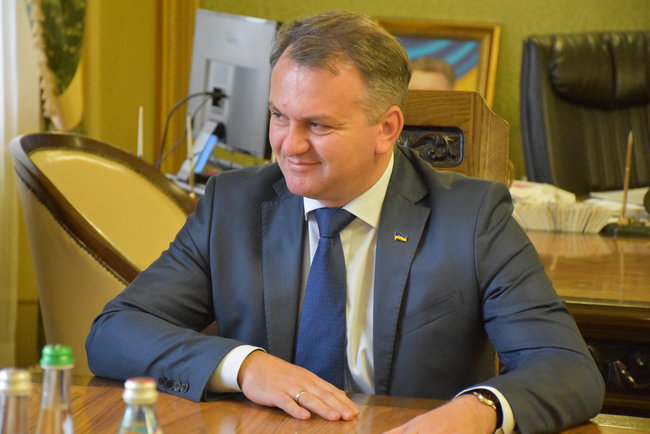 Голова Львівської ОДА Олег Синютка: Порошенко і Гриценко у другому турі виборів? Ми ж не фантасти, ми ж реалісти 01