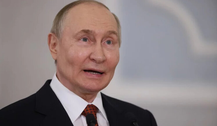 Путін робить свою роботу без емоцій, як убивця, - Зеленський