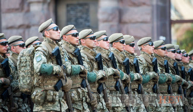 Репетиция военного парада 20 августа 06