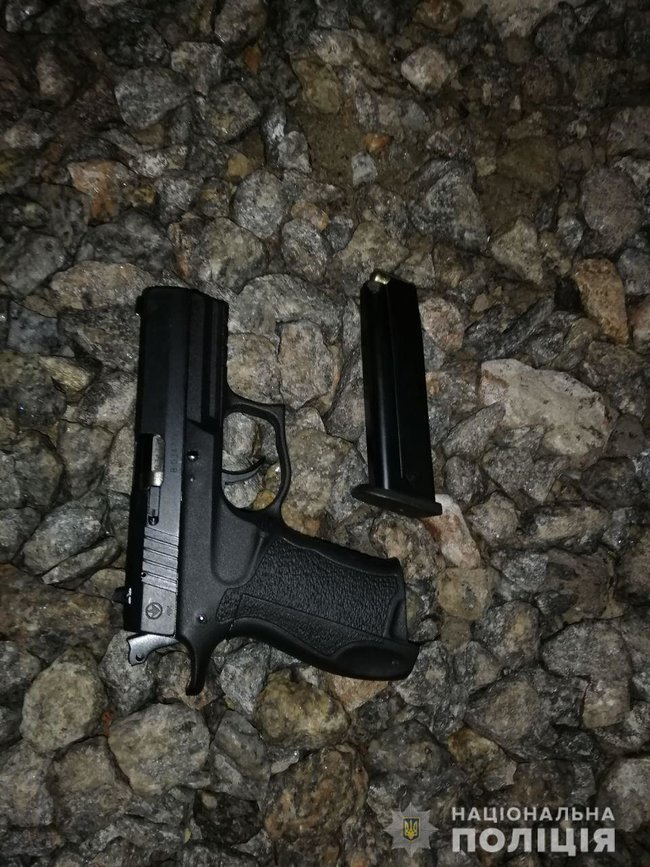 Подружжя викрало, утримувало в підвалі і катувало 25-річного хлопця, вимагаючи повернути неіснуючий борг, - поліція Вінниці 04