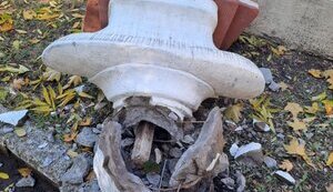 Monument to Chekhov was destroyed in Sloviansk: Authorities appeal to law enforcement. PHOTOS