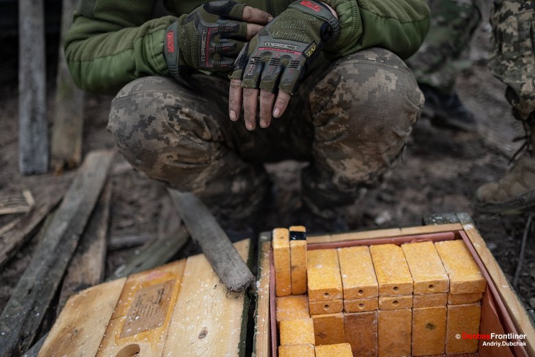 Ukrainian sappers destroy Russian unexploded ordnance in Kyiv region 03