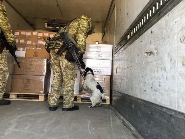 Красный Крест через КПВВ Счастье направил на оккупированную Луганщину гуманитарную помощь, - Госпогранслужба 03