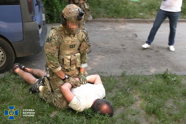 Контрразведчики СБУ задержали создателя конституции ЛНР, экс-депутата парламента Л/ДНР 03 Контрразведчики СБУ задержали создателя конституции ЛНР, экс-депутата парламента Л/ДНР 03