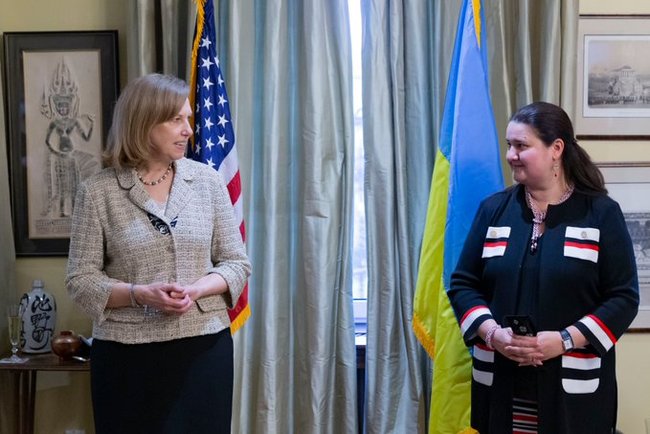 Kvien meets with Markarova before her departure for Washington 01