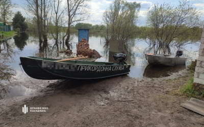 На Чернігівщині перекинувся човен, загинуло двоє прикордонників, - ДБР 01