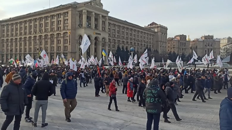 Учасники мітингу SaveФОП розпочали ходу у центрі Києва 25