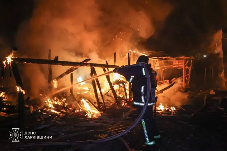 У Харкові через атаку російського дрона постраждали п’ятеро людей