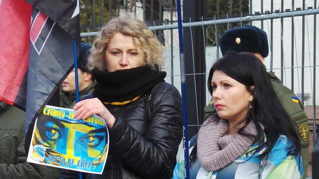 Crimea is Ukraine: activists picket Russia embassy in Kyiv 07