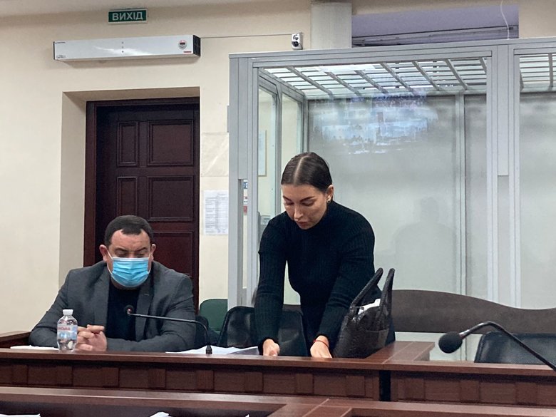 Слуга народа Кузьминых явился в Высший антикорсуд 03