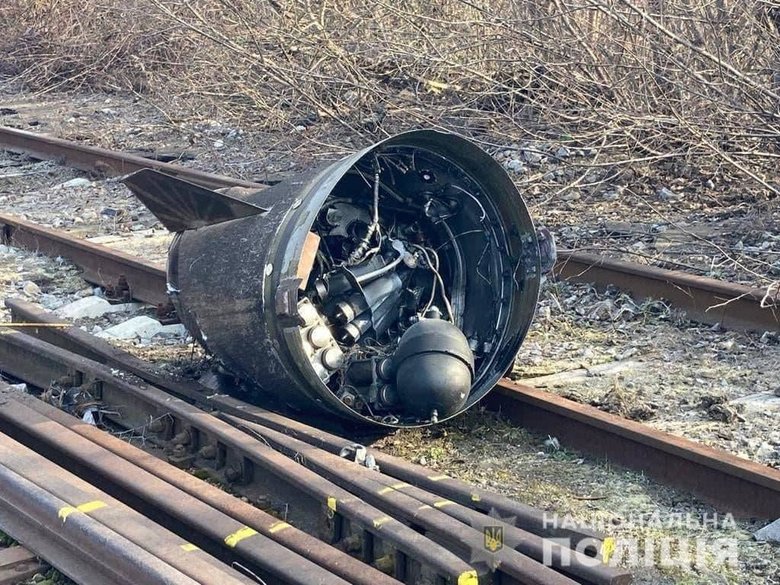 На Востоке украинские военные сбили ракету оккупантов Искандер 07