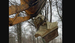 Monument to Pushkin was demolished in Kramatorsk. PHOTOS