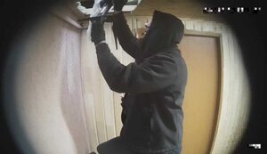 Задержана группа мошенников, которые под видом обмена валют похищали деньги с помощью дрона, - Нацполиция. ВИДЕО+ФОТОрепортаж