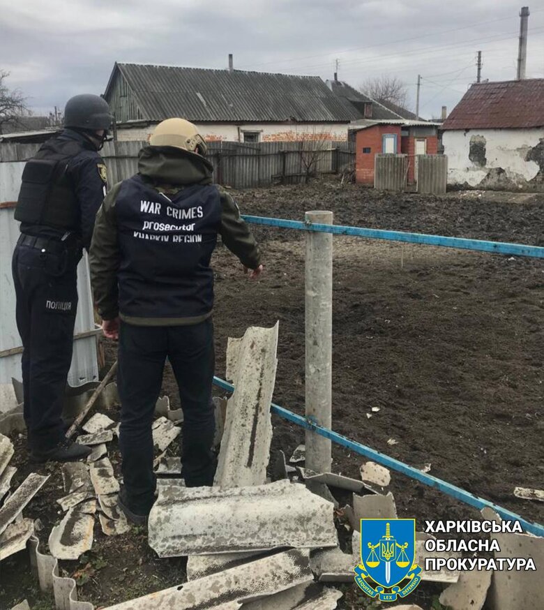 Наслідки обстрілу Харківщини: пошкоджено будівлі, поранено жінку 02