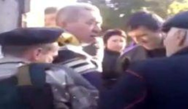 "Let’s Never Act Like This" - Russian Terrorists and Their Supporters Mock a Captive Tied to a Pole. VIDEO