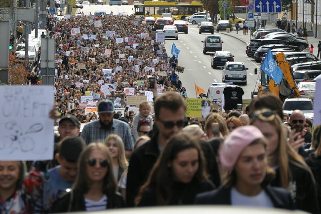 Thousand of Ukrainians protested against animals’ abuse 15