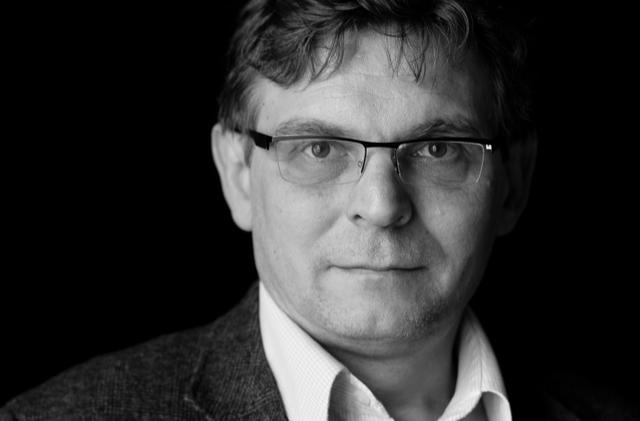 Досьє на кандидатів на пост голови Верховного Суду 01