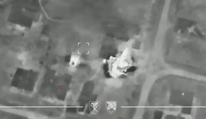 Січеславські десантники 25-ї бригади одним FPV-дроном знищили САУ противника у середмісті Мирнограду. ВIДЕО