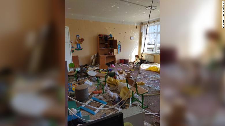 В Катюжанской школе оккупанты украли все, что можно, и оставили детям лицемерное послание, - CNN 01