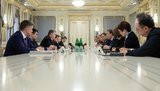 Порошенко закликав країни G7 засудити та не визнавати російські вибори в окупованому Криму. ФОТО