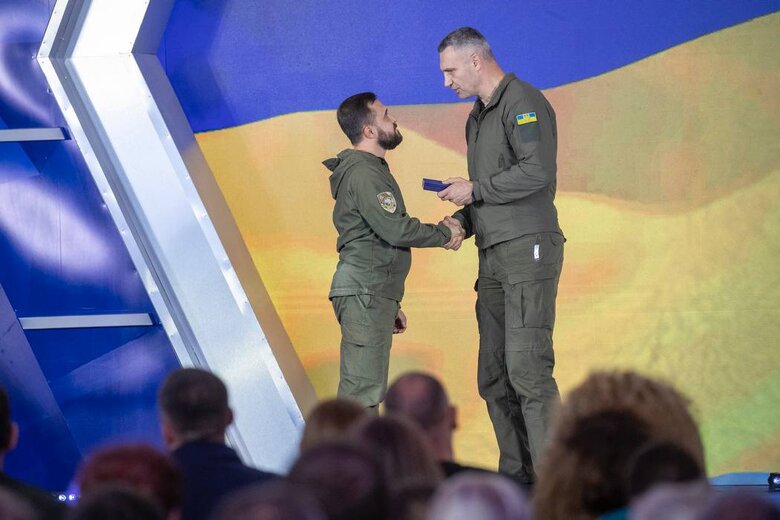 Кличко нагородив ветеранів