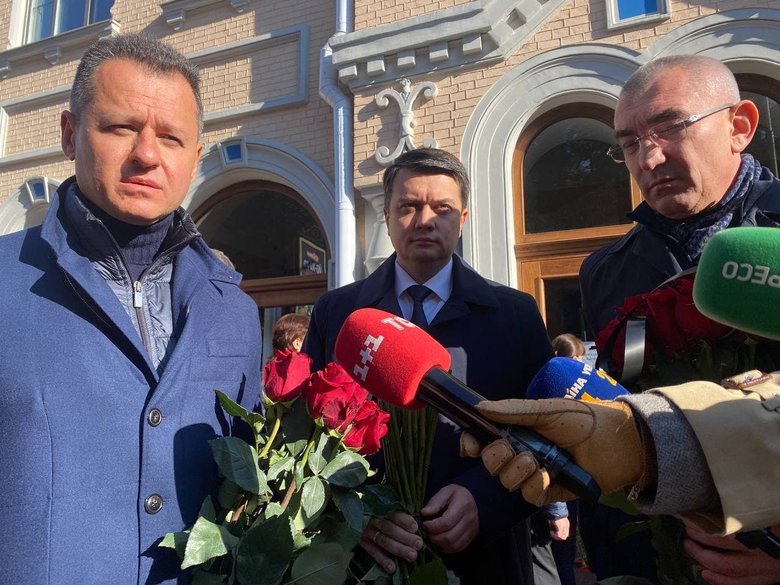 У Чернігові прощаються з нардепом Поляковим 08