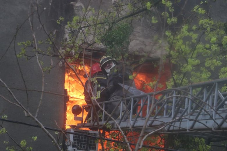 Occupant missiles hit 18 houses in Kharkiv - State Emergency Service 03 Occupant missiles hit 18 houses in Kharkiv - State Emergency Service 03