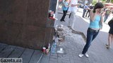 Из центра Киева демонтировали все урны: "Теперь мусор под ноги выбрасывают". ФОТОрепортаж