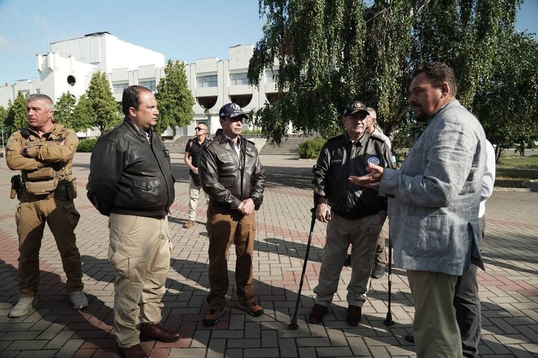 Президент Гватемали побував із візитом на Київщині 01