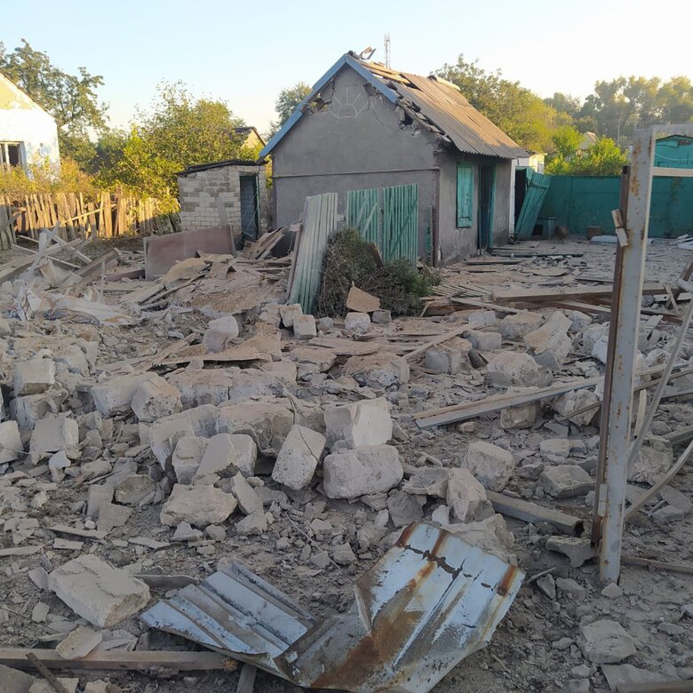 Окупанти з танків обстріляли Авдіївку, під ворожим вогнем опинилися 9 громад Донецької області 05