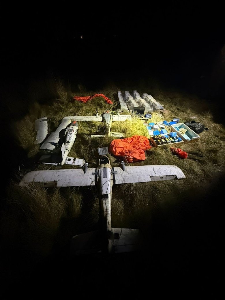 На Львівщині викрили батька і сина, які запускали дрони з контрабандними сигаретами до Польщі