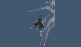 Цього не вміє жоден російський літак: Повітряний дрифт на F-22 Raptor ВПС США. ВIДЕО