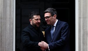 Прем’єр-міністр Великої Британії Енді Бернем та президент України Володимир Зеленський